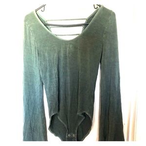 AE GREEN ONSIE NEVER WORN